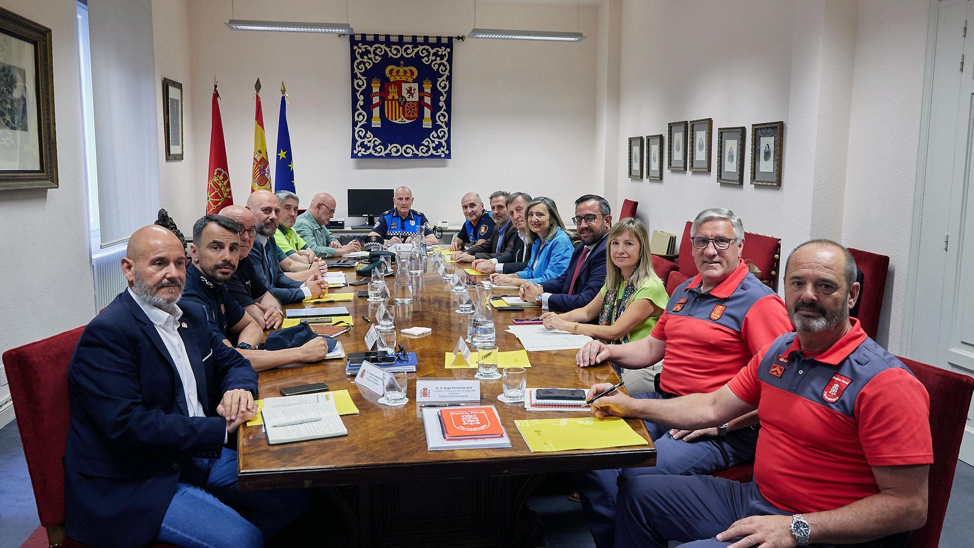 Participantes en la Junta de Seguridad celebrada este jueves por la mañana en la Delegación del Gobierno en Navarra