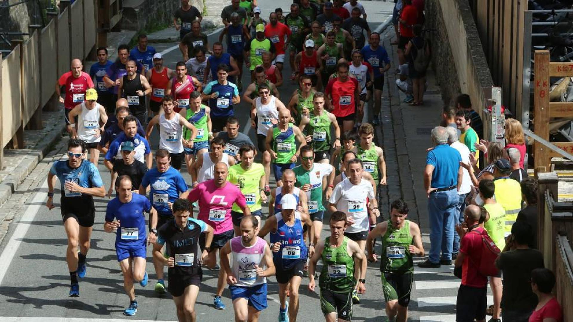 La tradicional Carrera del Encierro que organiza La Jarana, este domingo.