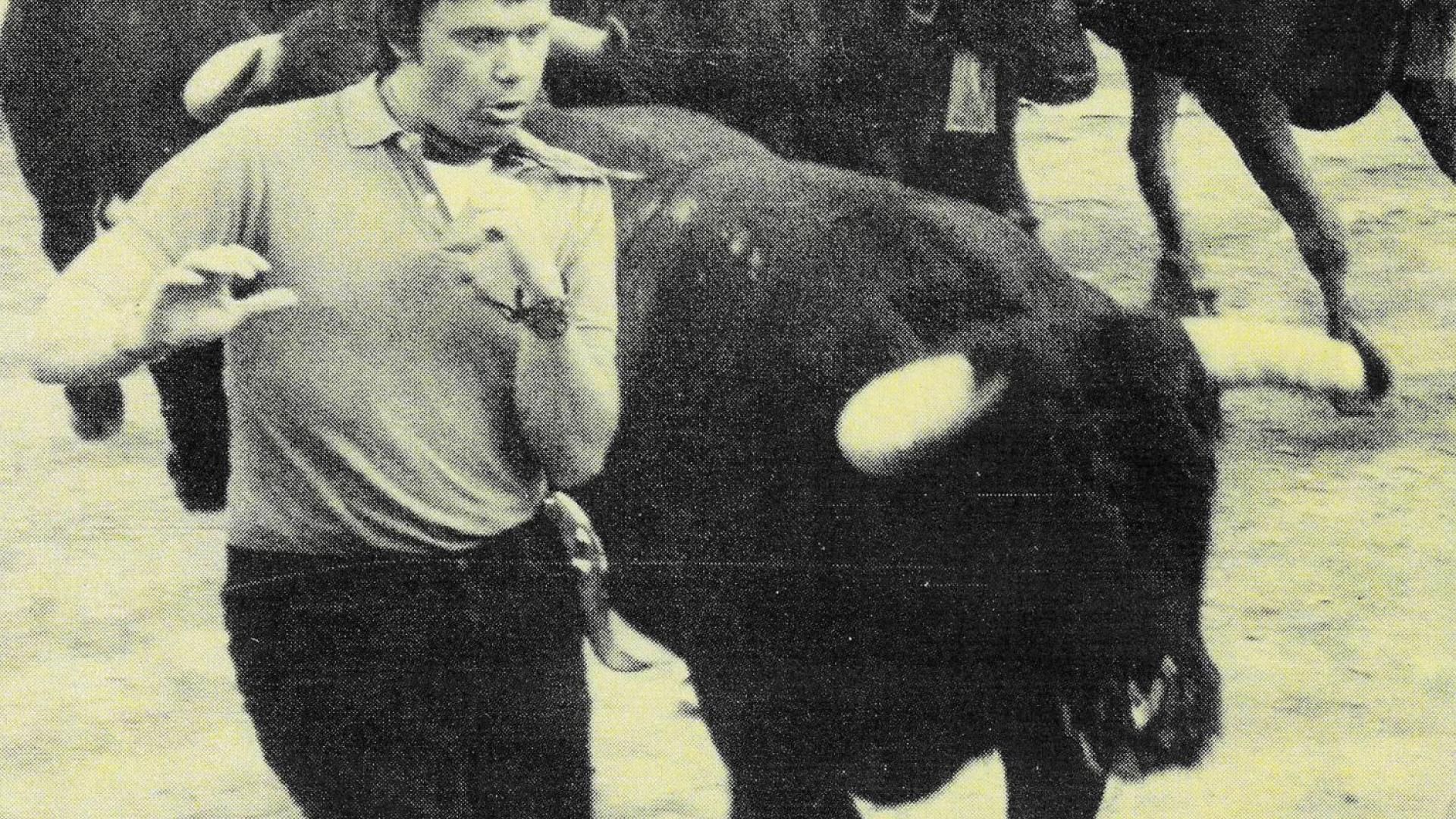 Joe Distler, experimentado corredor, durante un encierro de los años 70