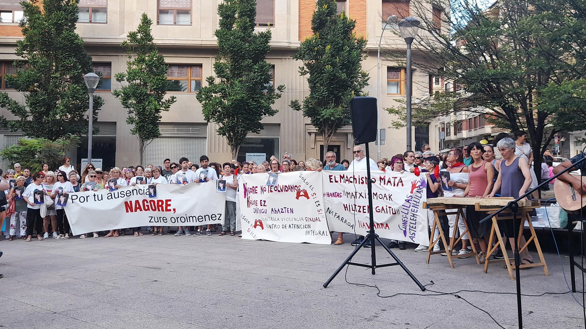 Imagen de la concentración en recuerdo de Nagore Laffage en la plaza del Vínculo de Pamplona
EUROPA PRESS
03/07/2023