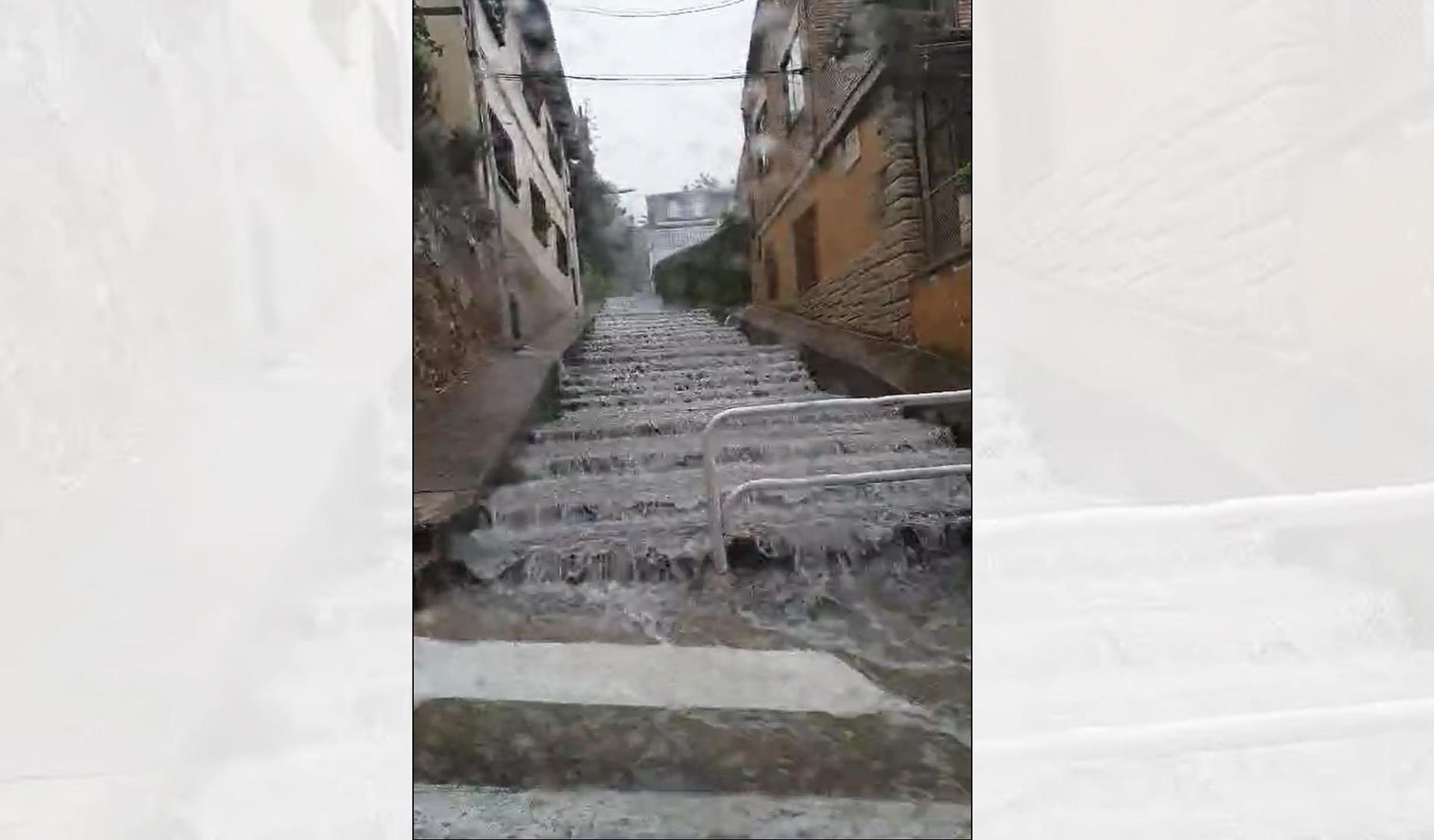 Riada de agua en Estella