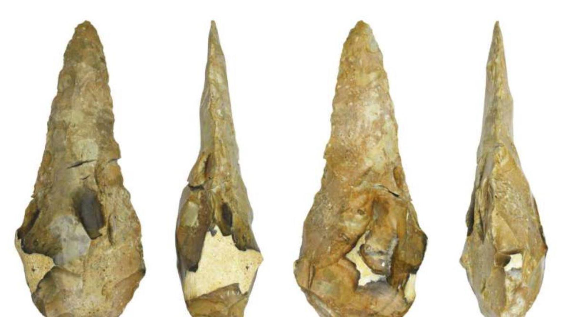 Hachas de piedra gigantes encontradas en Inglaterra

UCL

07/07/2023