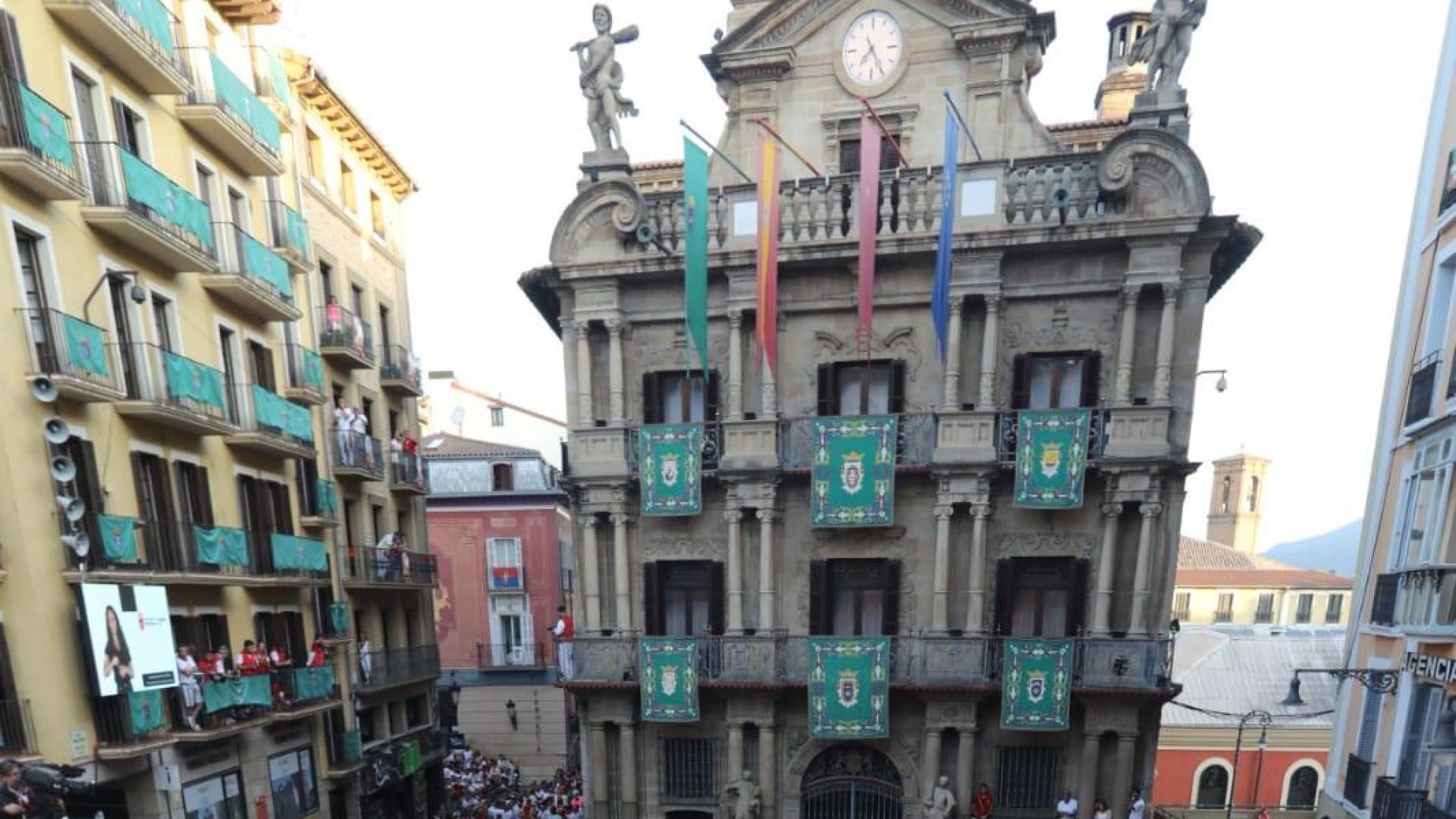 Plaza del Ayuntamiento en el tercer encierro