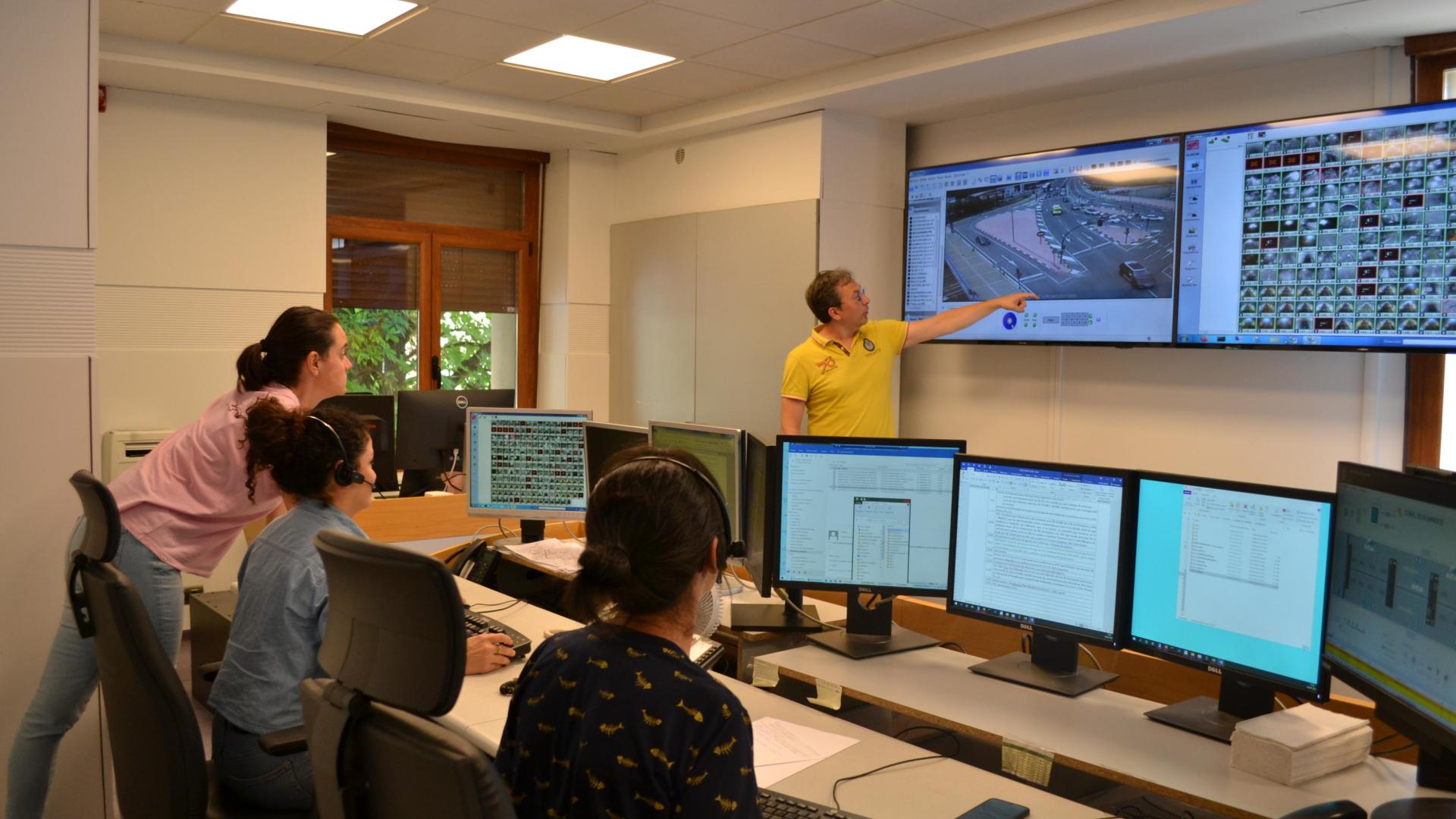 Seguimiento de incidencias en el Centro de Control de Conservación de Carreteras de Navarra.
