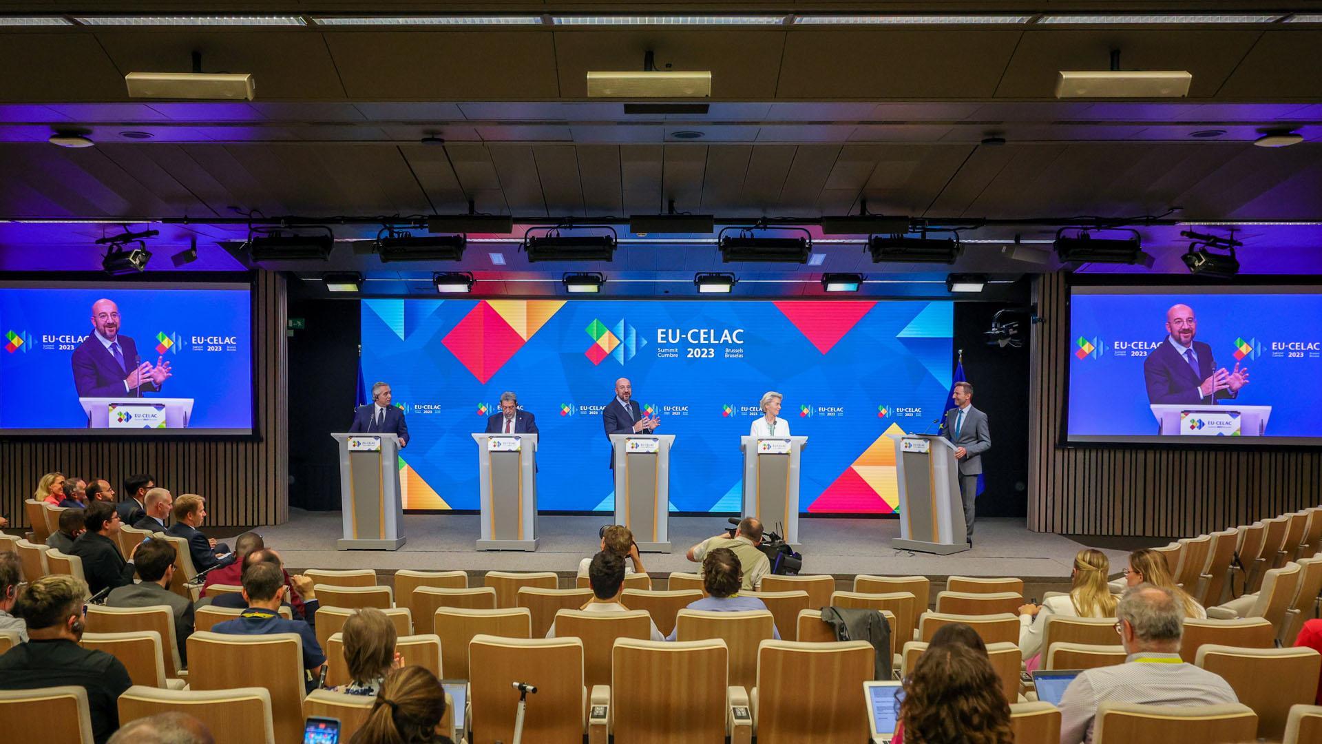 La cumbre UE-CELAC concluyó este martes en Bruselas