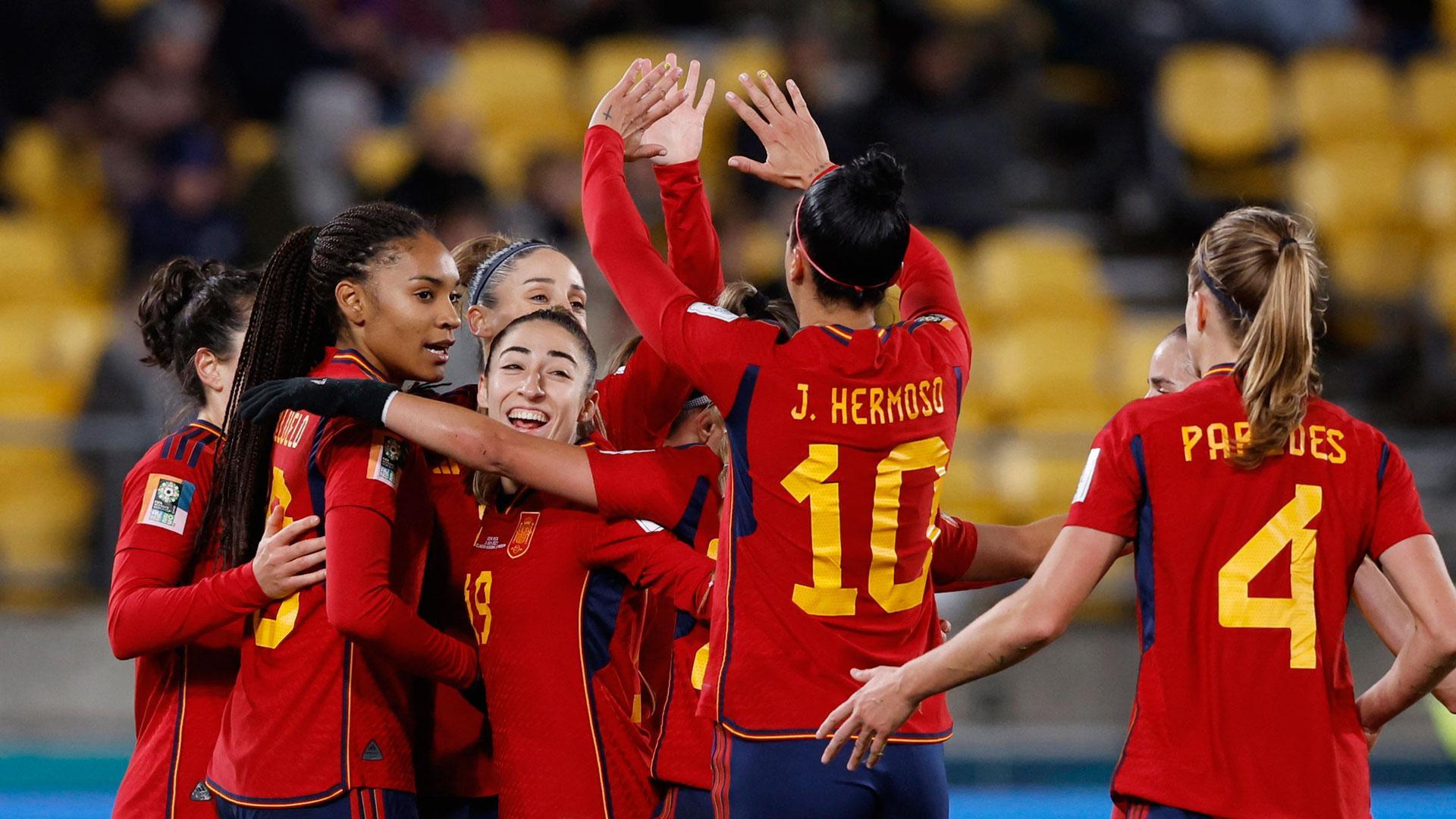 Las jugadoras de España celebran uno de los goles frente a Costa Rica