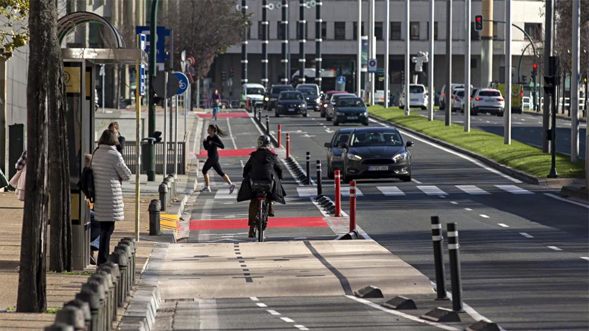 Carril bici de la avenida del Ejército