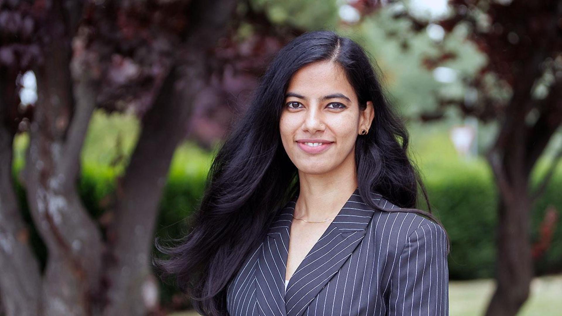Rasmi Janardhanan, ingeniera en Tecnología de Alimentos por la Universidad Agrícola de Kerala (India), ha realizado su tesis doctoral sobre 'Platos seguros, saludables y de alta calidad elaborados de forma sostenible con materias primas locales'