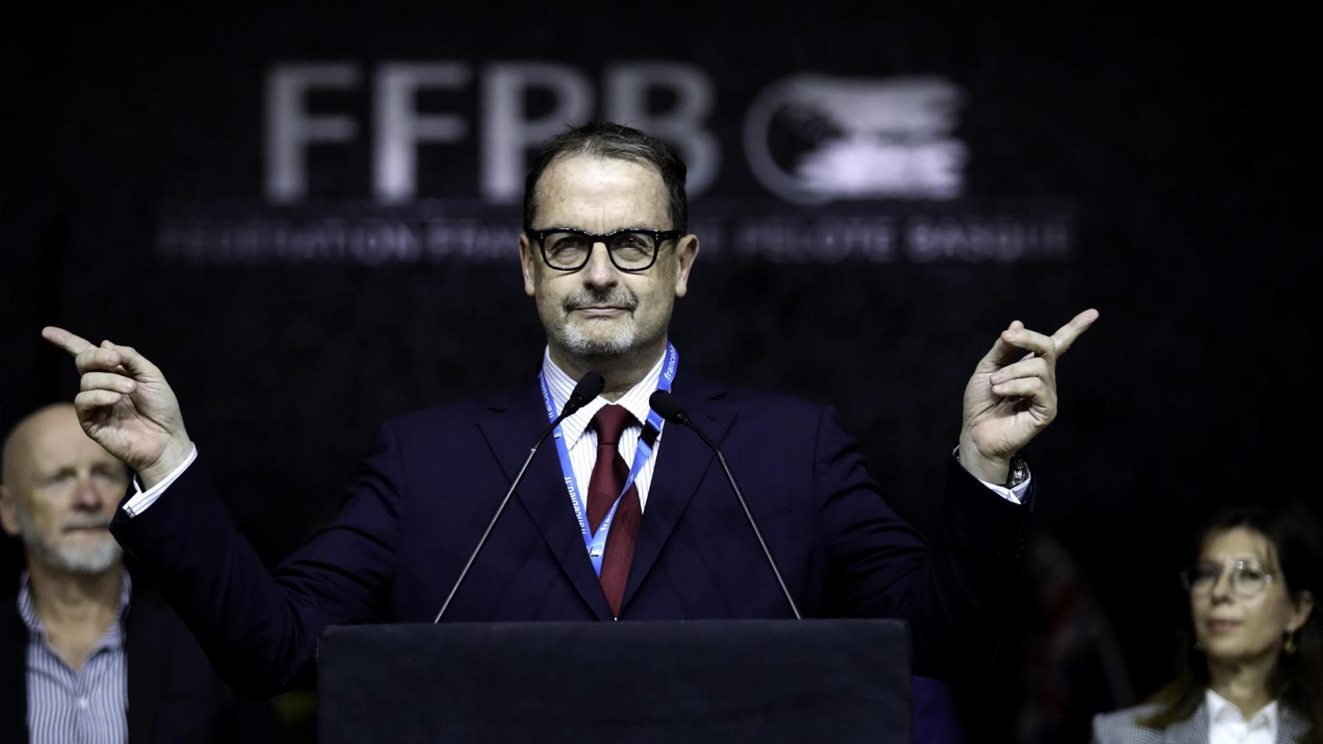El presidente de la FIPV, Xavier Cazaubon, durante un discurso ofrecido en la celebración del Campeonato del Mundo de pelota celebrado en Biarritz en 2022