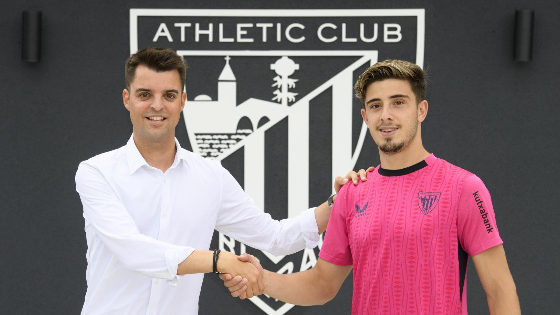 Nico Serrano, renovado por el Athletic Club hasta 2026
