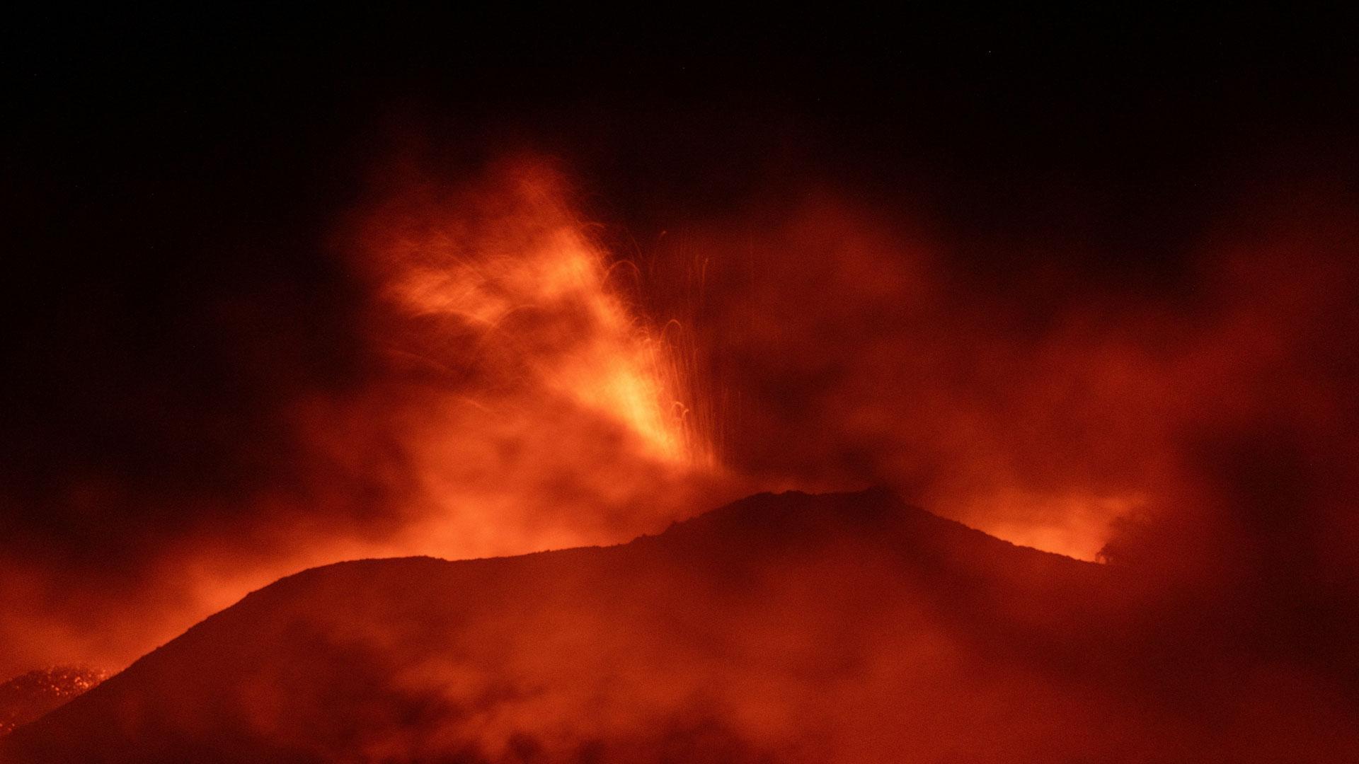 El Etna entra de nuevo en erupción