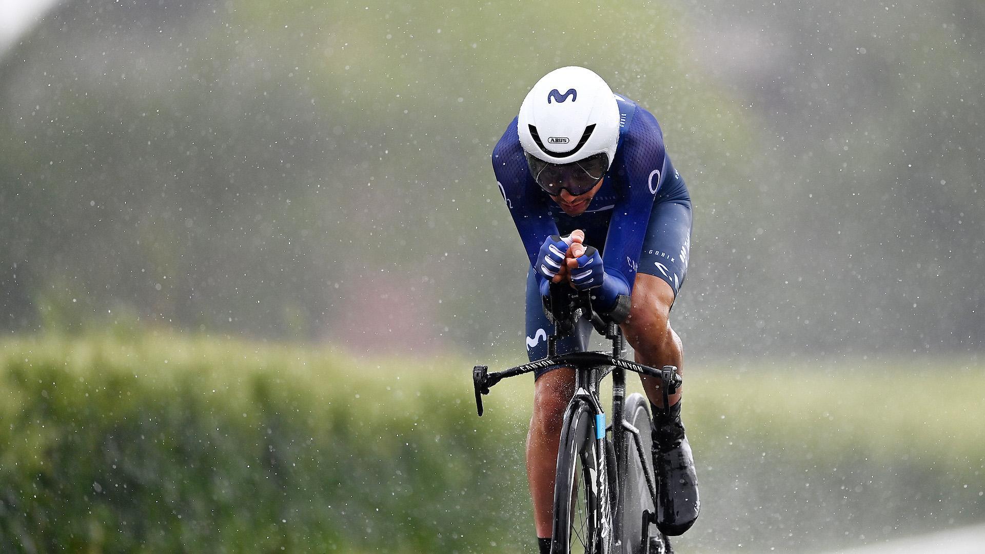 Óscar Rodríguez en acción, durante la contrarreloj larga del pasado Giro de Italia. El burladés regresa 90 días después