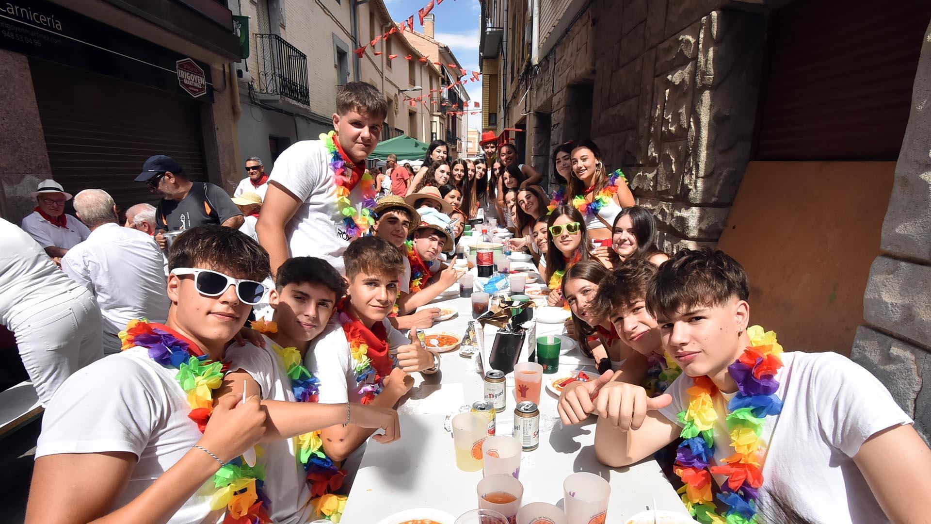 Tradicional pochada en las fiestas de Lerín con 2.100 raciones servidas a los comensales este viernes 18 de agosto
