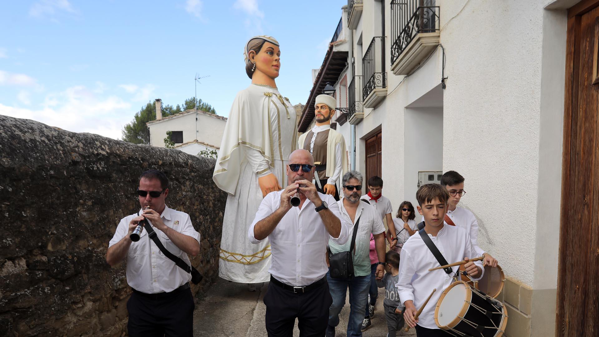 Alegría en el arranque de las fiestas de Obanos con el lanzamiento del cohete este lunes 28 de agosto