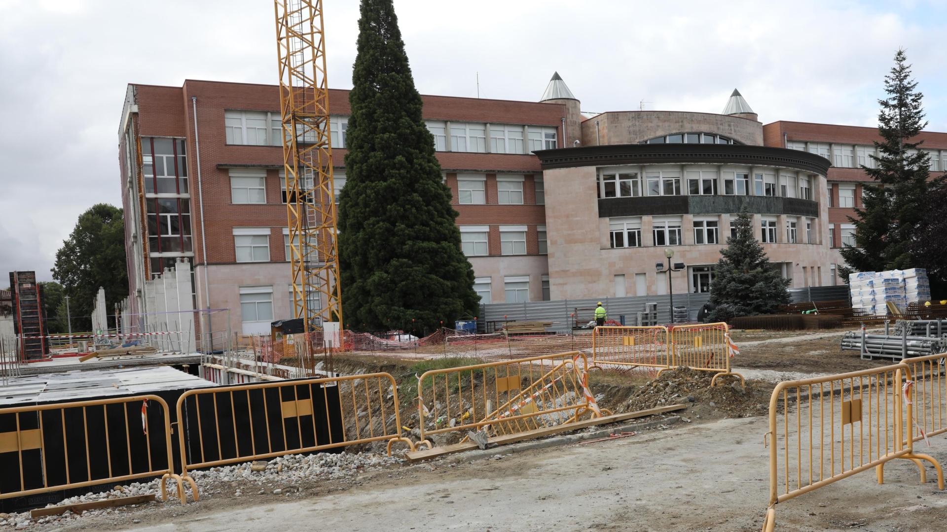 Obras del nuevo edificio de Ciencias de la Salud de la UPNA.