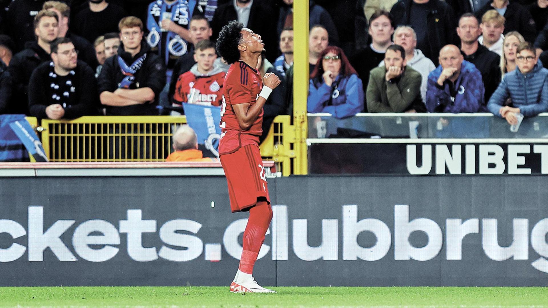 El colombiano Johan Mojica celebra su primer gol con Osasuna. Después protagonizó dos errores clave