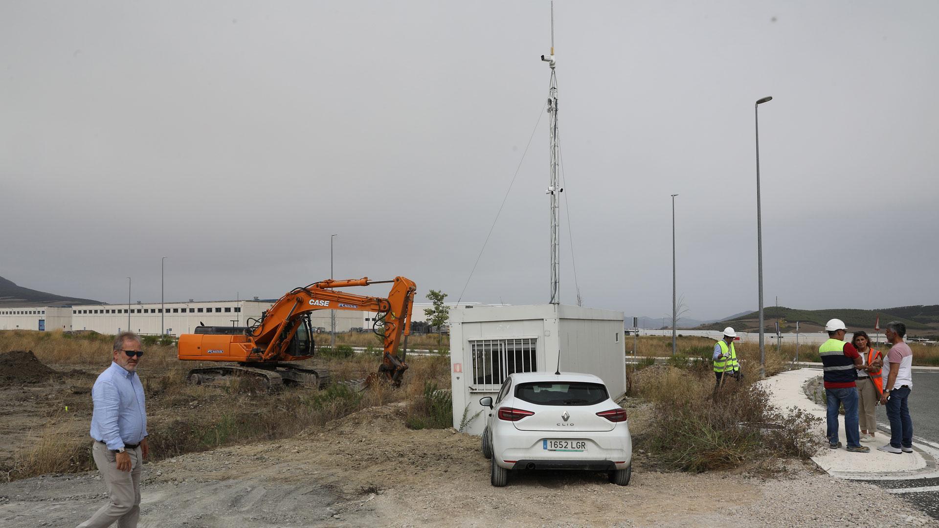 Personal de Obras y Medio Ambiente de FCC instaló las primeras casetas y las máquinas comenzaron  a explanar el terreno urbanizado en 2021