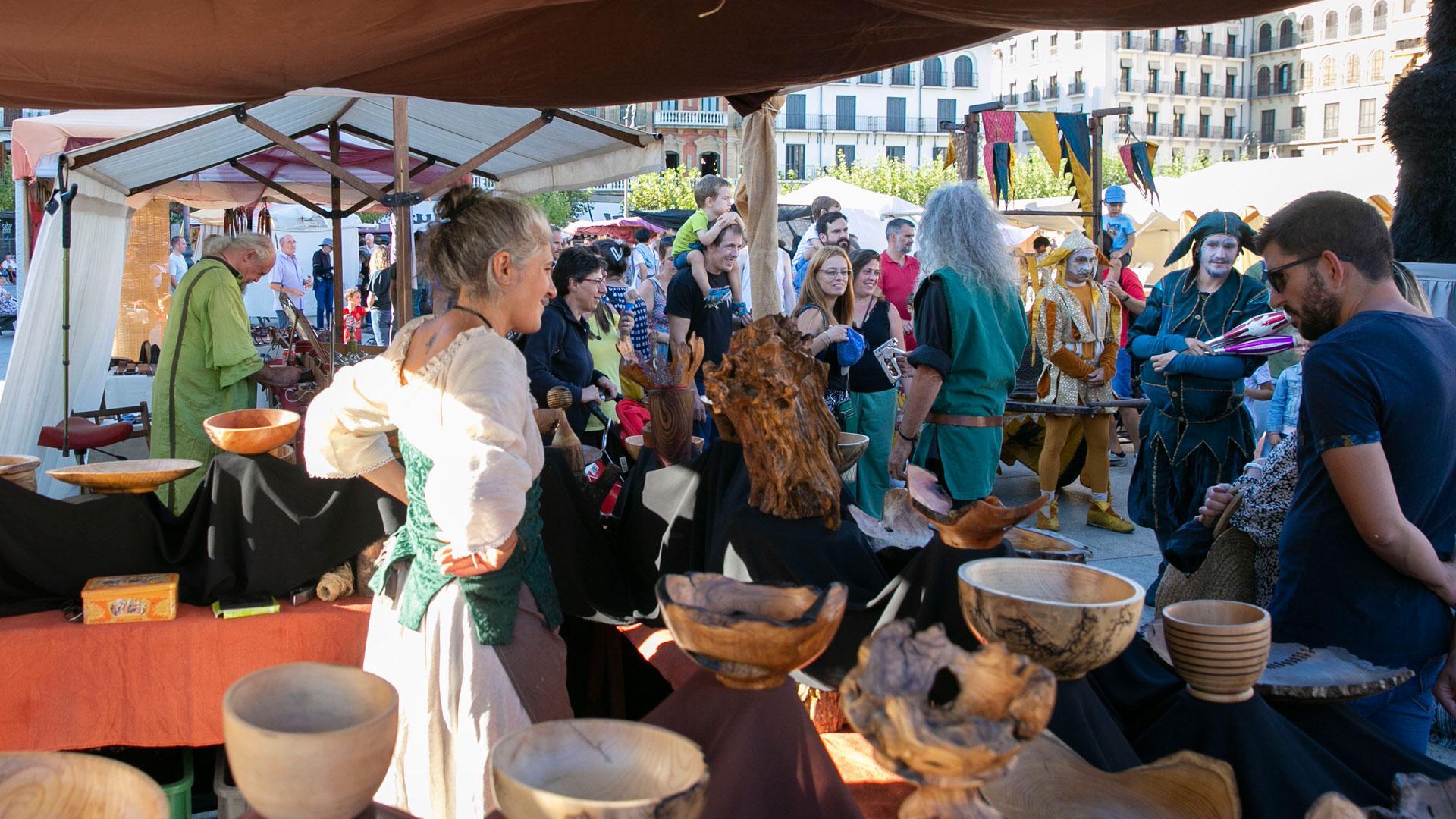 El mercado medieval de los tres burgos