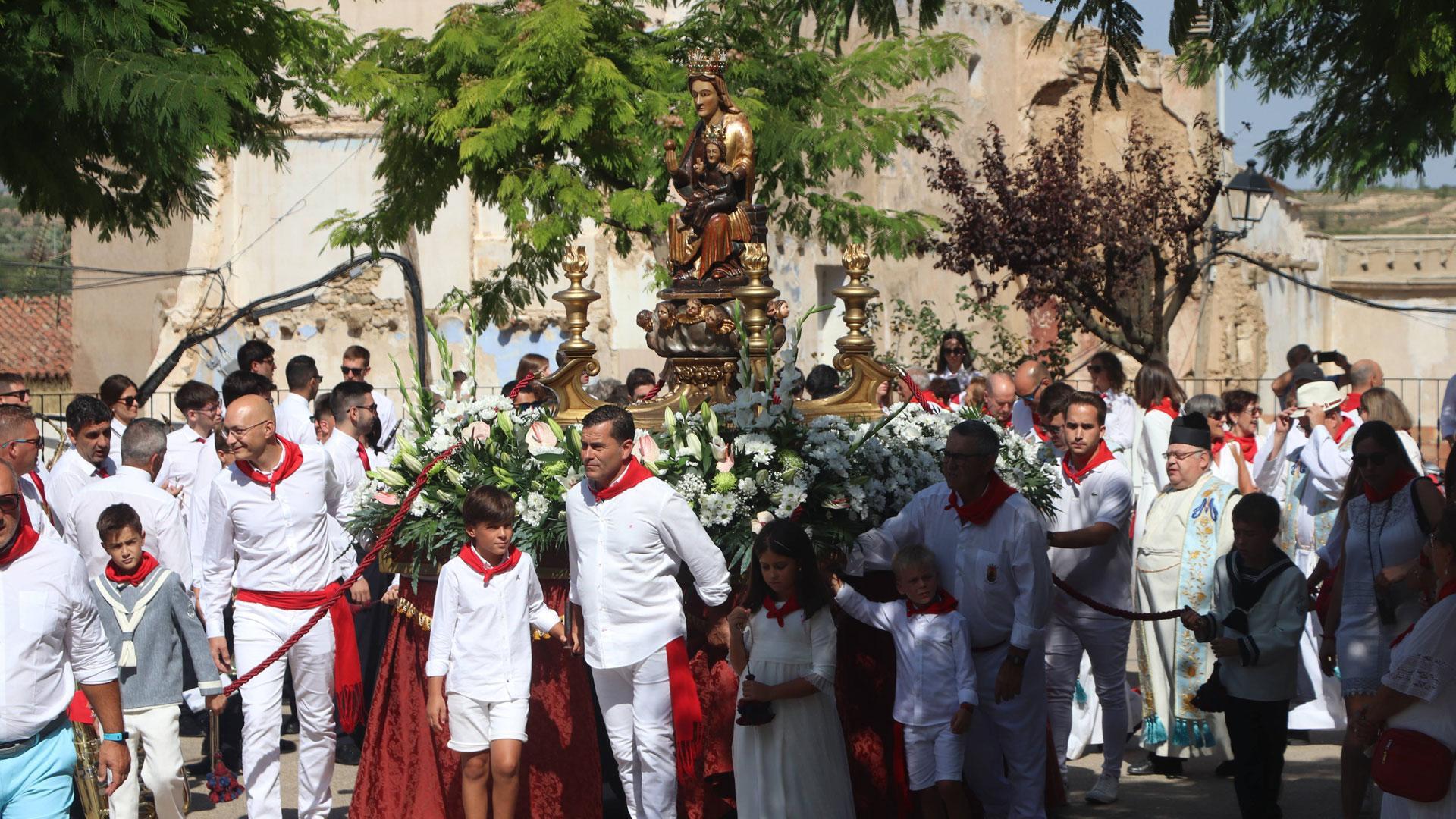 Procesión en Cintruénigo en honor de la Virgen de la Paz