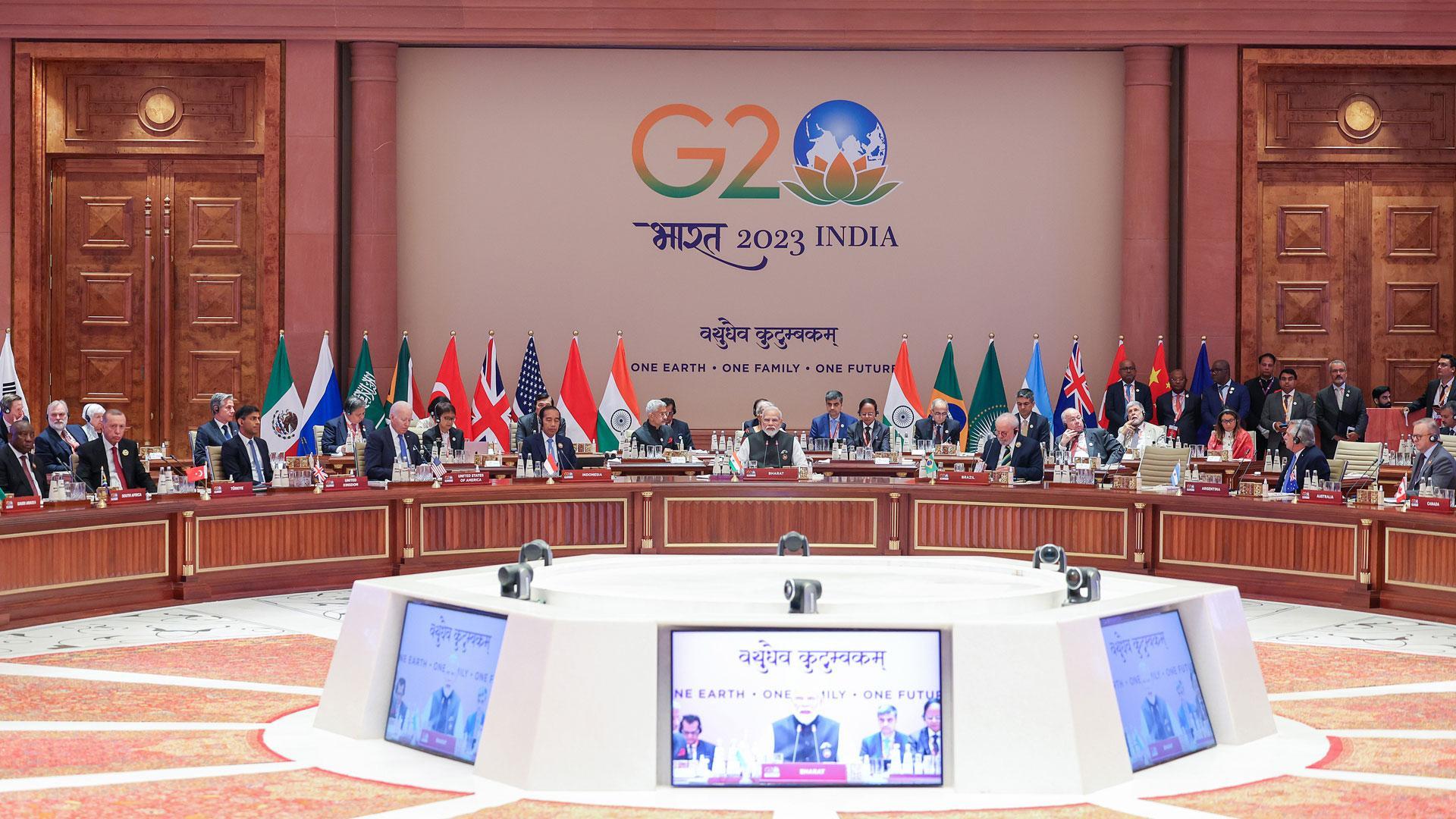 De izquierda a derecha, presidente de Sudáfrica, Cyril Ramaphosa; presidente de Turquía, Recep Tayyip Erdogan; primer ministro británico, Rishi Sunak; presidente estadounidense, Joe Biden; presidente de Indonesia, Joko Widodo; primer ministro indio, Narendra. Modi; presidente brasileño Luiz Inácio Lula da Silva; presidente argentino Alberto Fernández; y el primer Ministro australiano Anthony Albanese durante la Cumbre del G20 celebrada en Nueva Delhi