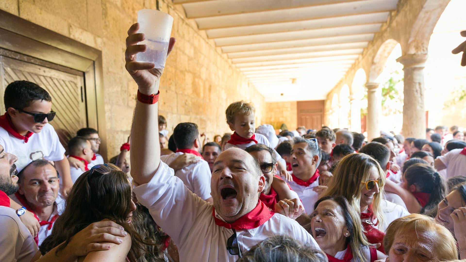 Imágenes del cohete de las fiestas de Fitero