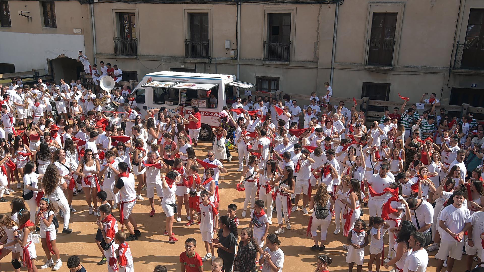 Fotos del inicio de las fiestas de Cárcar