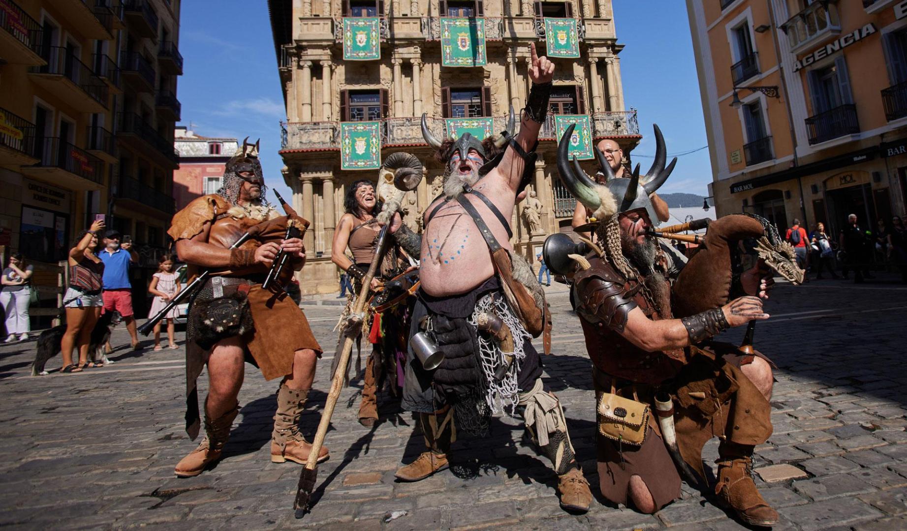 Las calles de la ciudad han acogido este sábado diferentes actuaciones musicales