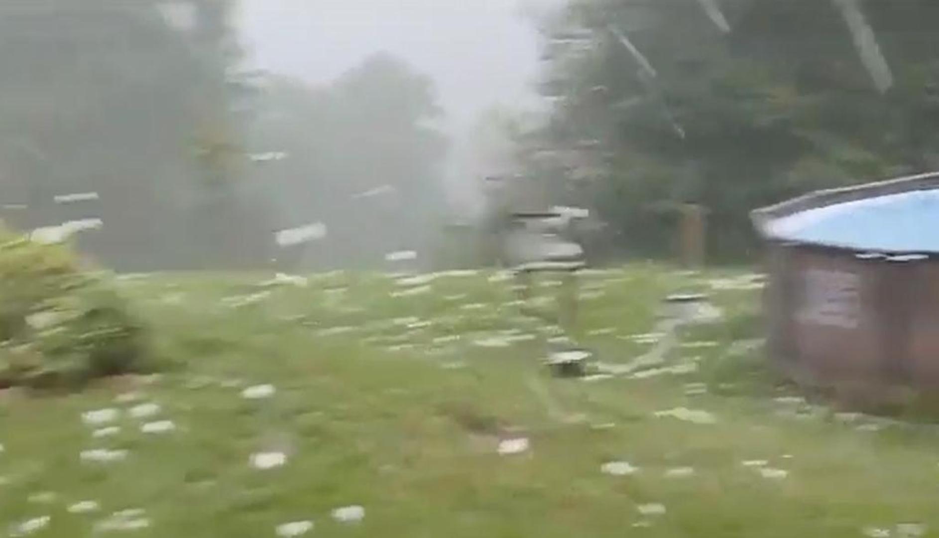 La tormenta descargó también sobre el País Vasco dejando imágenes impactantes de la granizada