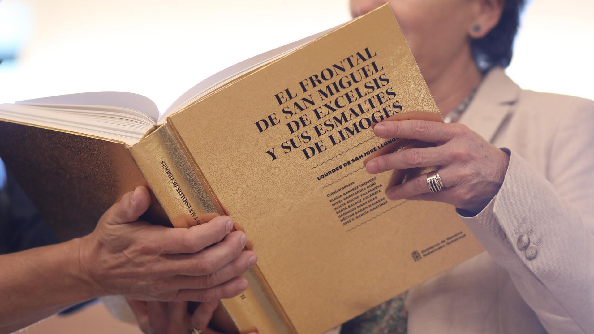 Presentación del libro "El frontal de San Miguel de Excelsis y sus esmaltes de Limoges"