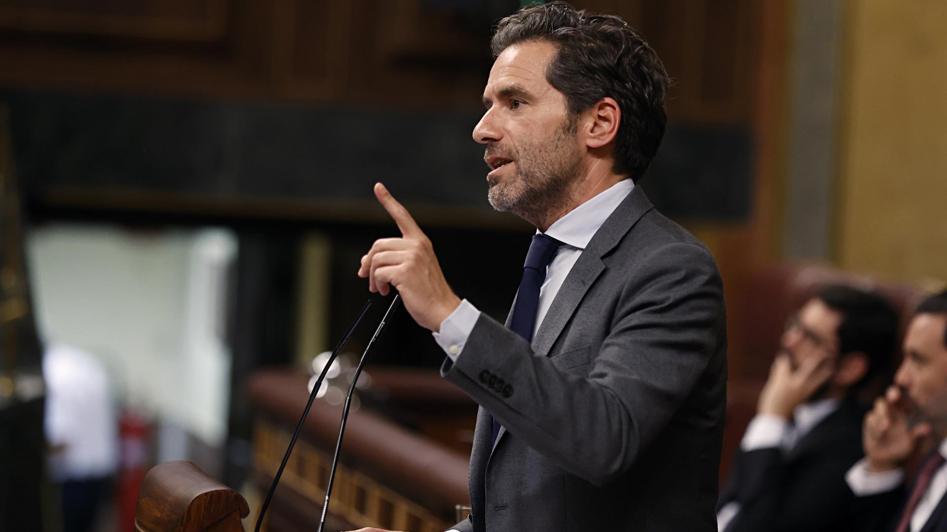 El diputado del PP Borja Semper interviene en el primer pleno del Congreso