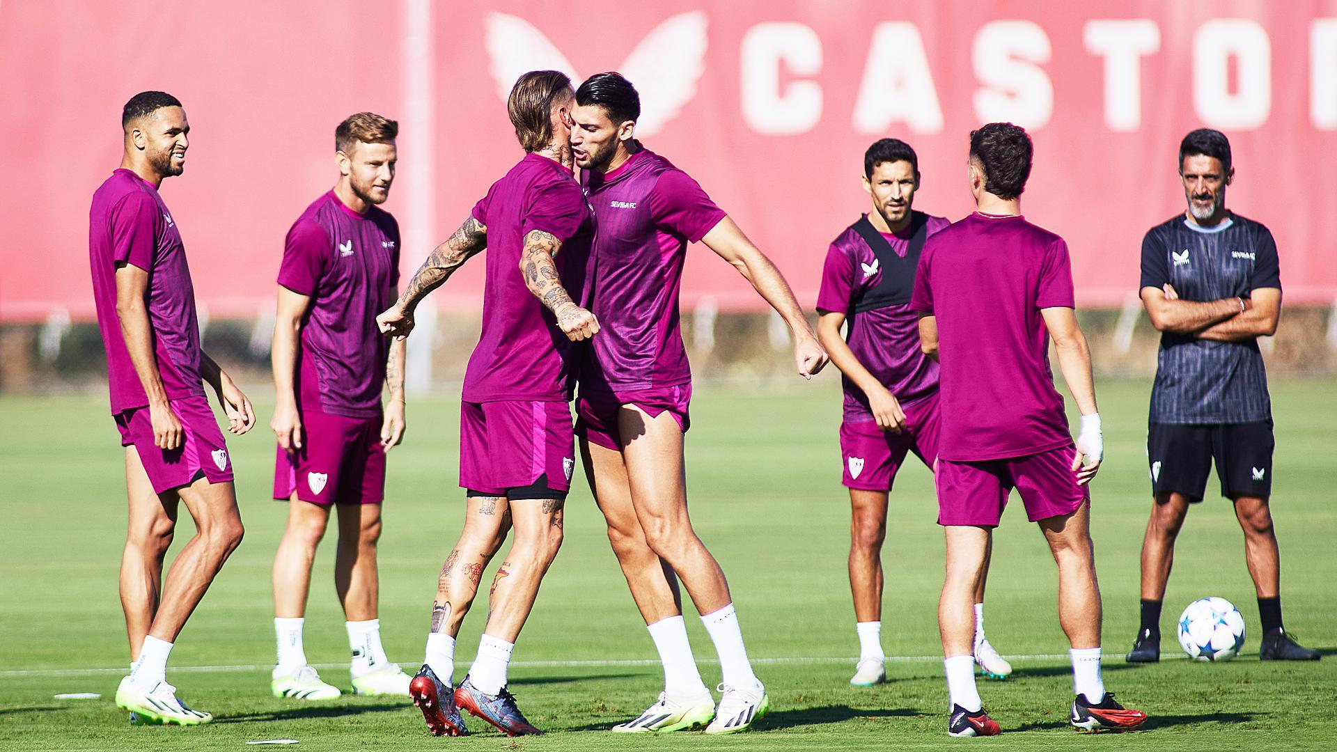 Sesión de entrenamiento del Sevilla este martes, 19 de septiembre