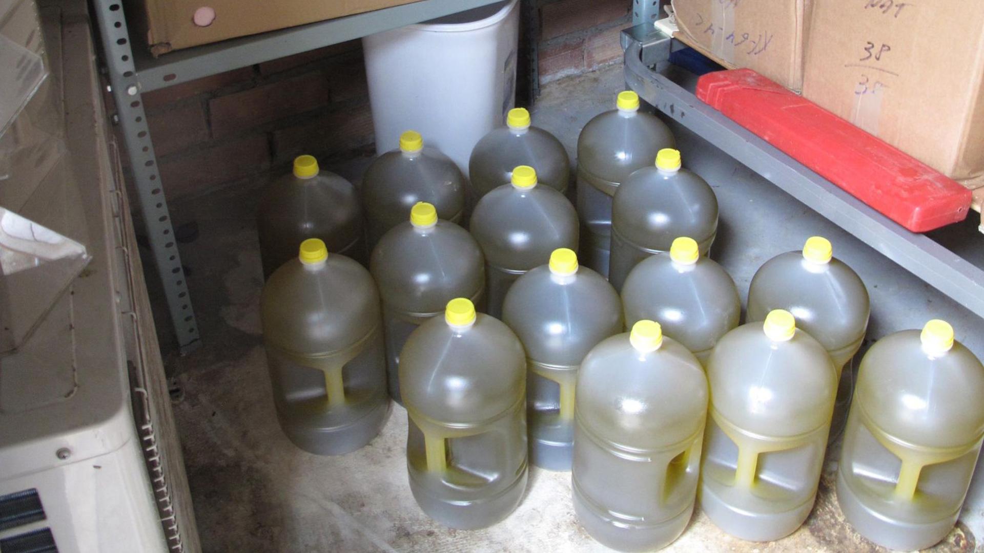 Botellas de aceite investigadas