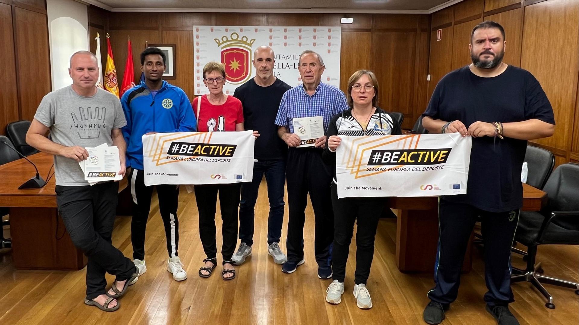 Representantes municipales y de algunos de los clubes participantes en la presentación del programa previsto para mañana