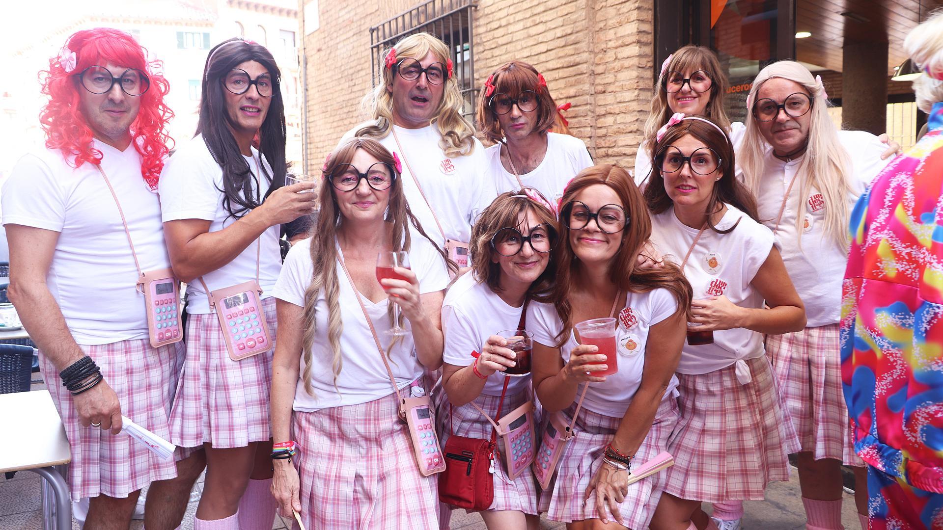 Disfraces en el día de los babyboomers en Corella