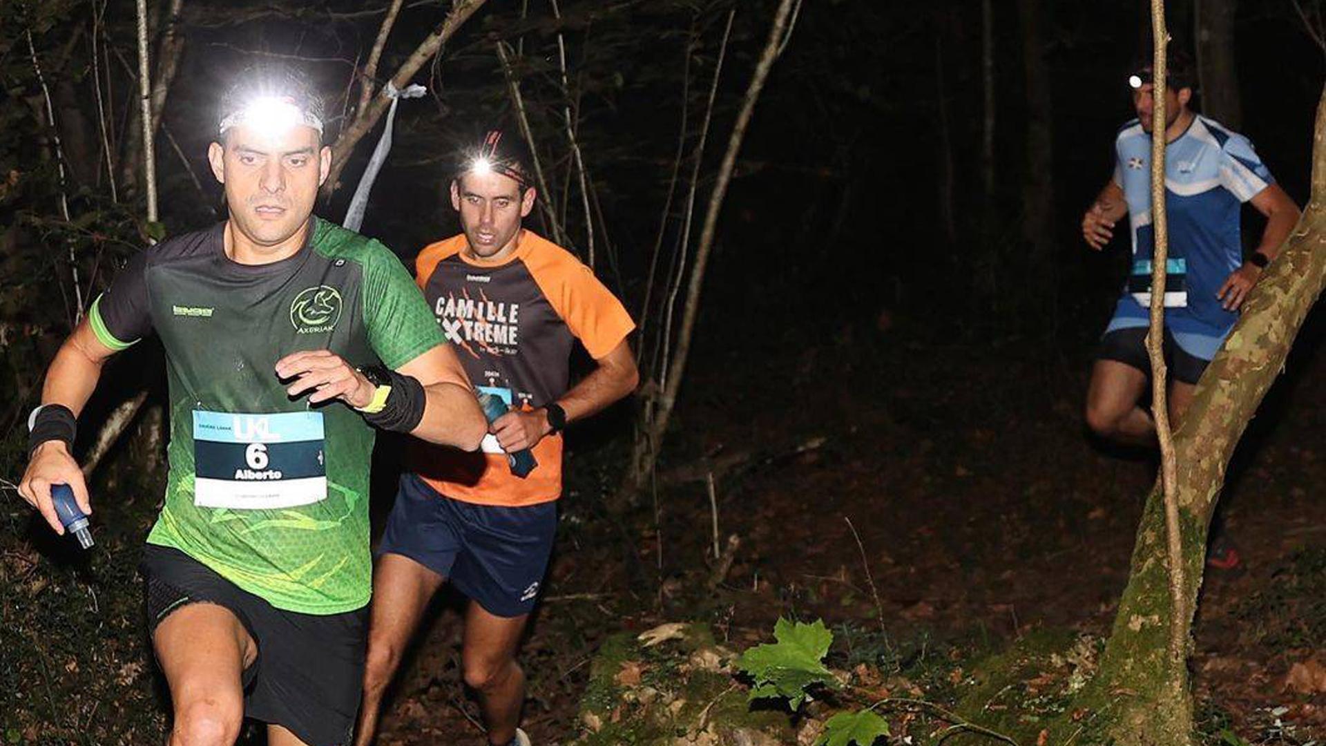 Participantes en la carrera nocturna de la pasada edición