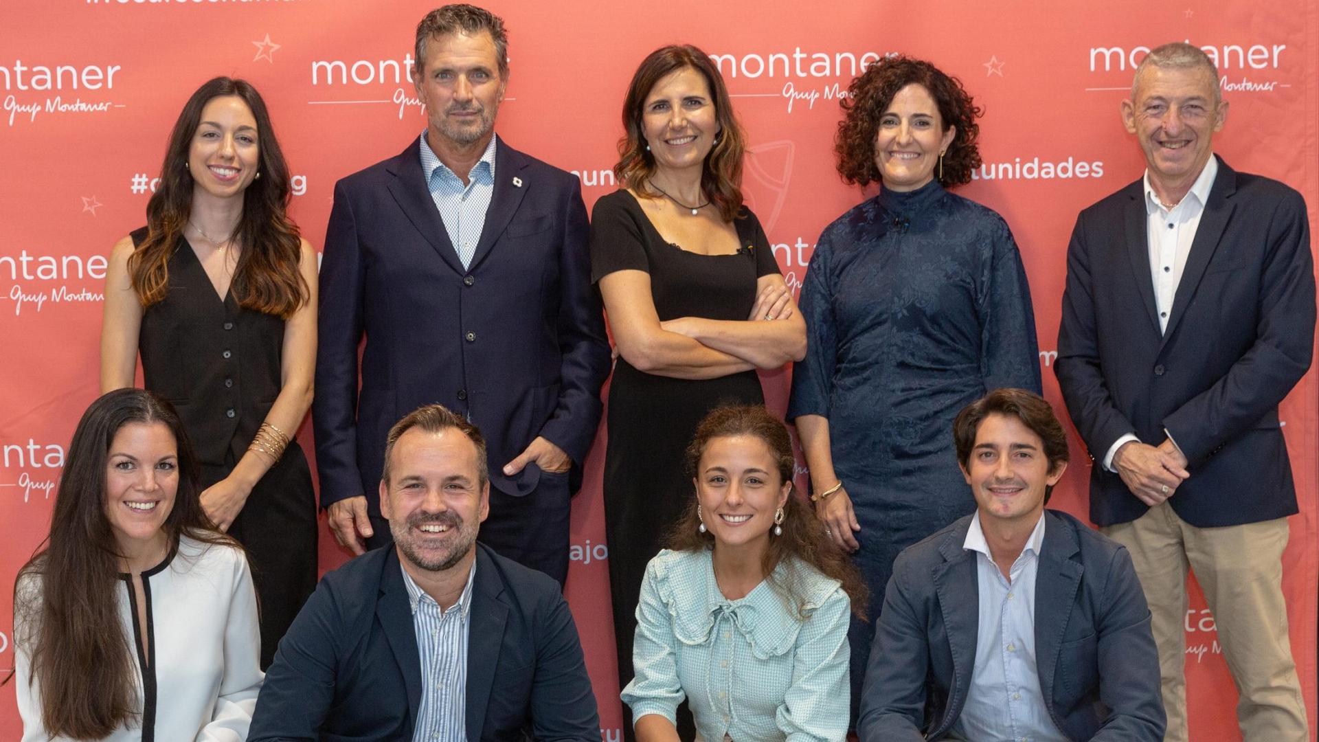 El equipo de Montaner Pamplona, con el equipo corporativo de Mon-taner en Barcelona