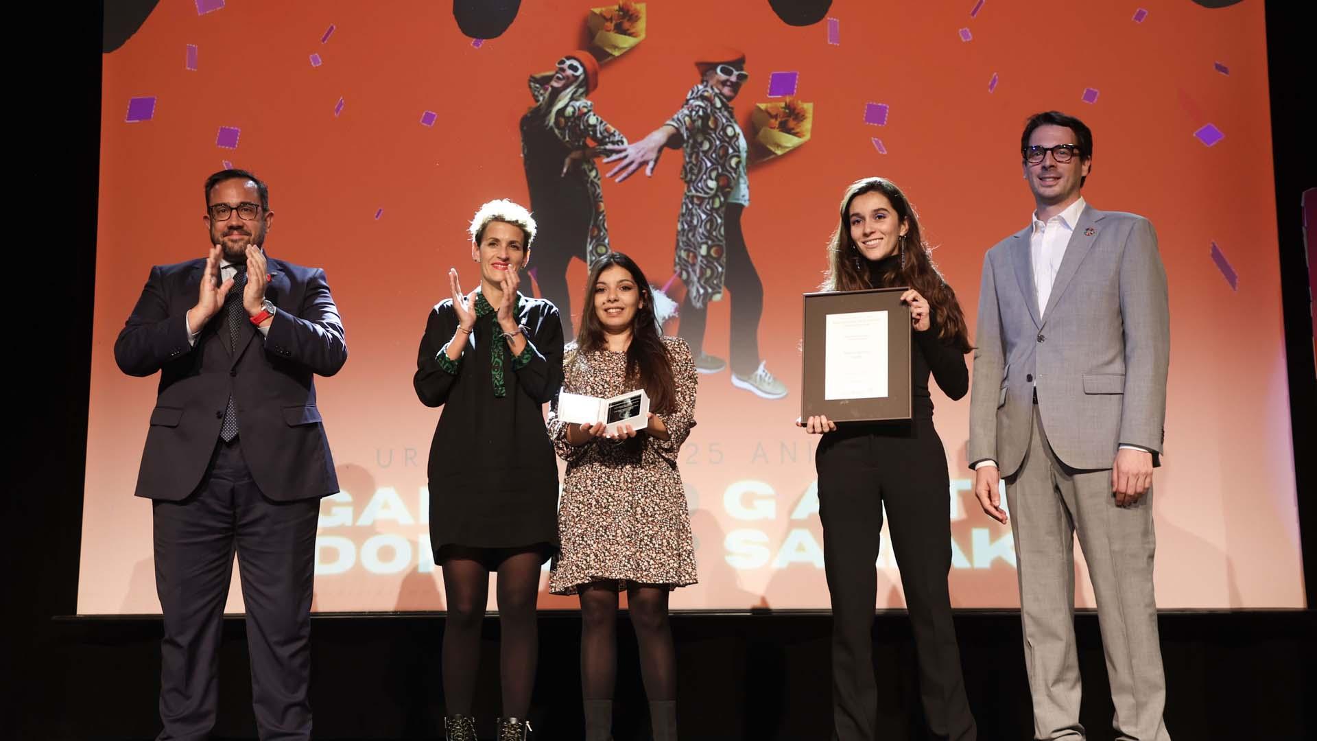 Helena Bayona recibió en 2022 el galardón a la Persona Joven