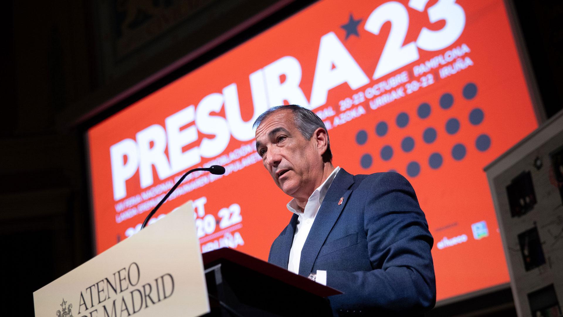 El consejero de Cohesión Territorial, Óscar Chivite, durante la presentación en Madrid de la Feria Presura para combatir la despoblación, que se celebrará en Pamplona entre el 20 y el 22 de octubre