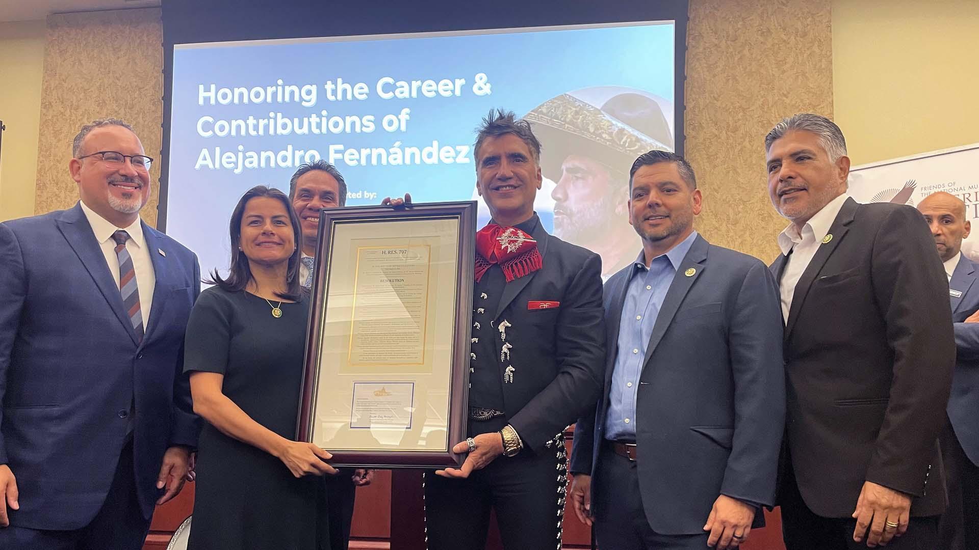 Alejandro Fernández, en su homenaje en Washington