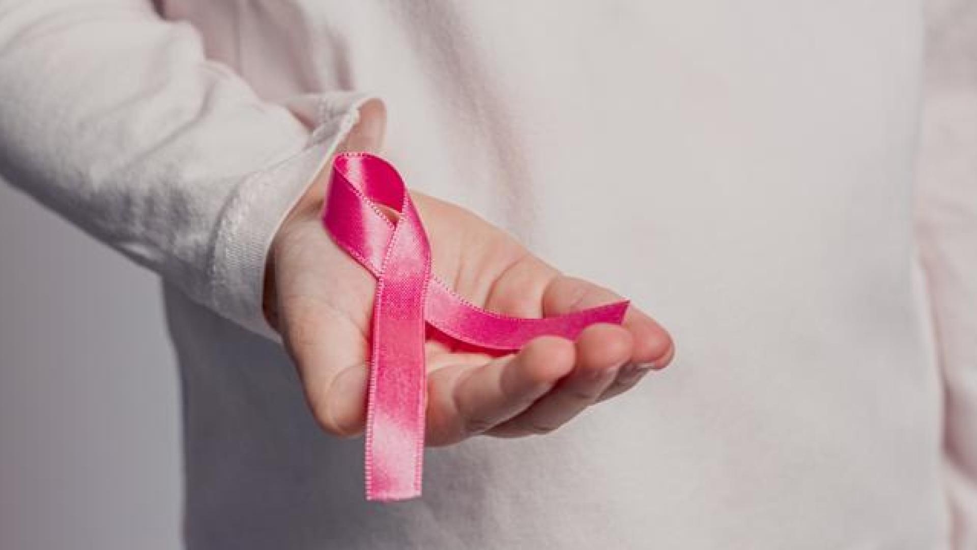 El lazo rosa es el símbolo para sensibilizar y visibilizar el cáncer de mama