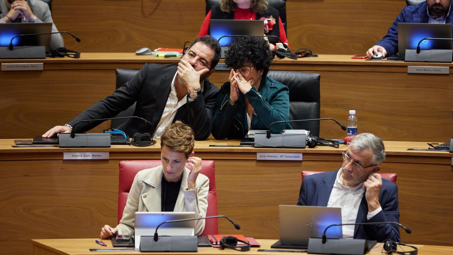 Parlamentarios socialistas en el pleno de este jueves