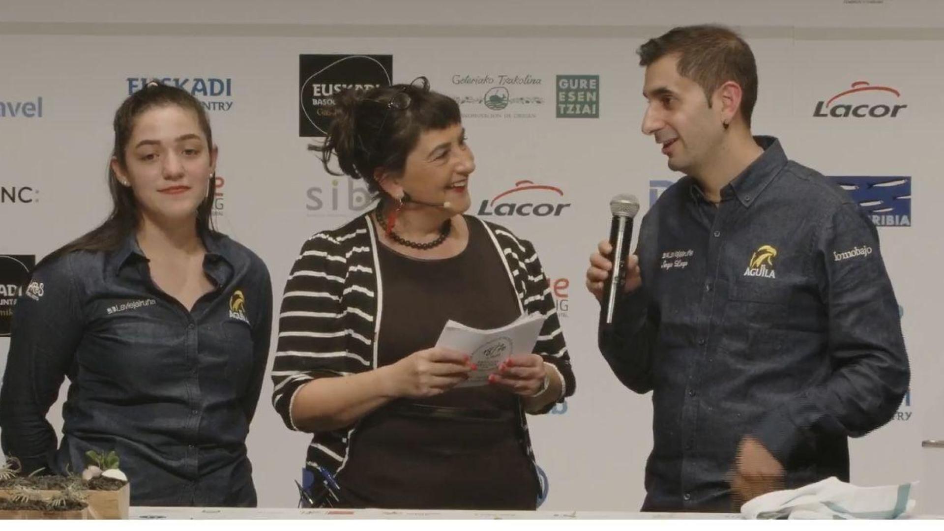 Jimena y Sergio Lerga presentan el pincho Gofre Gamberro