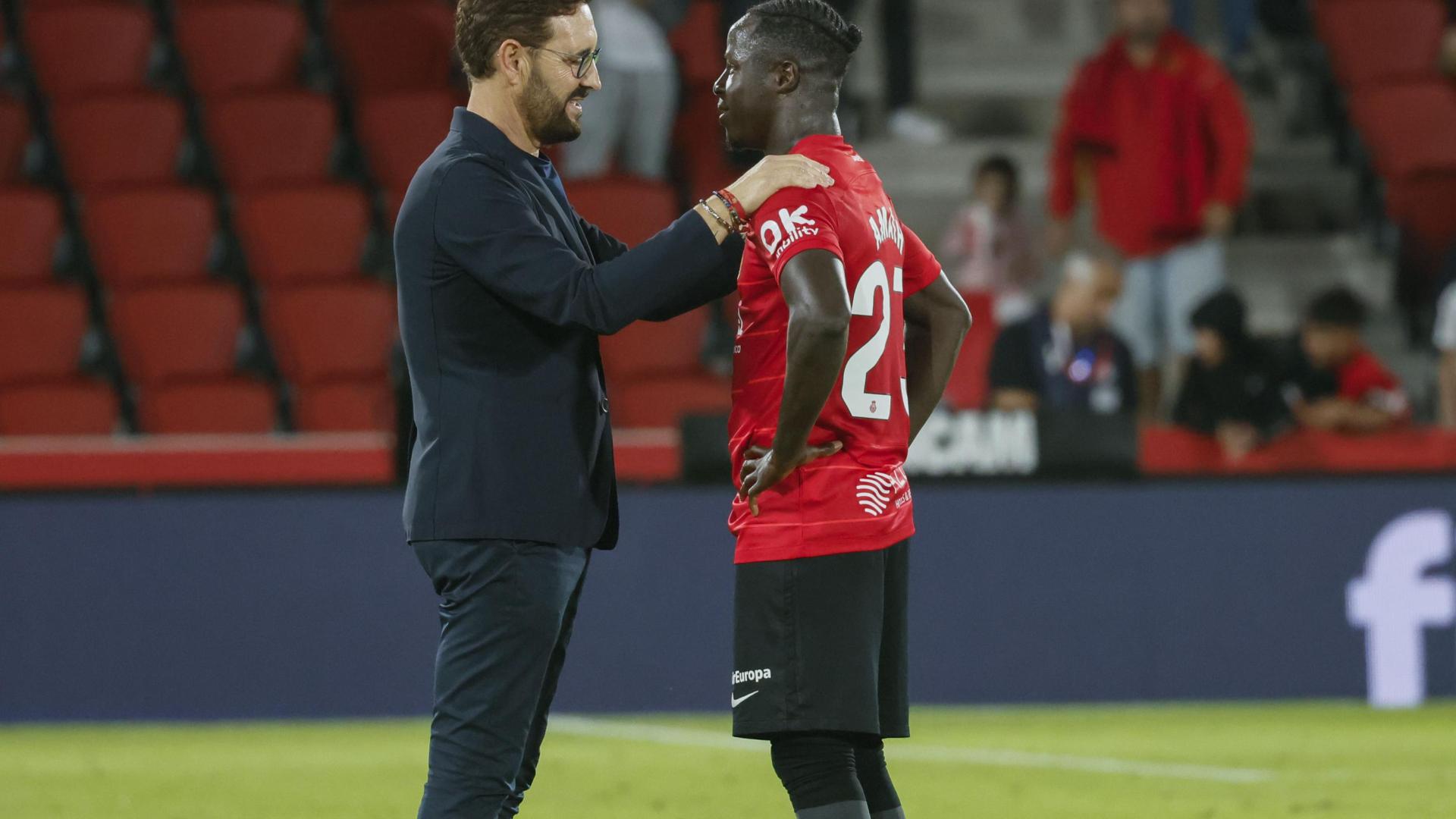 Bordalás conversando con Ndiaye