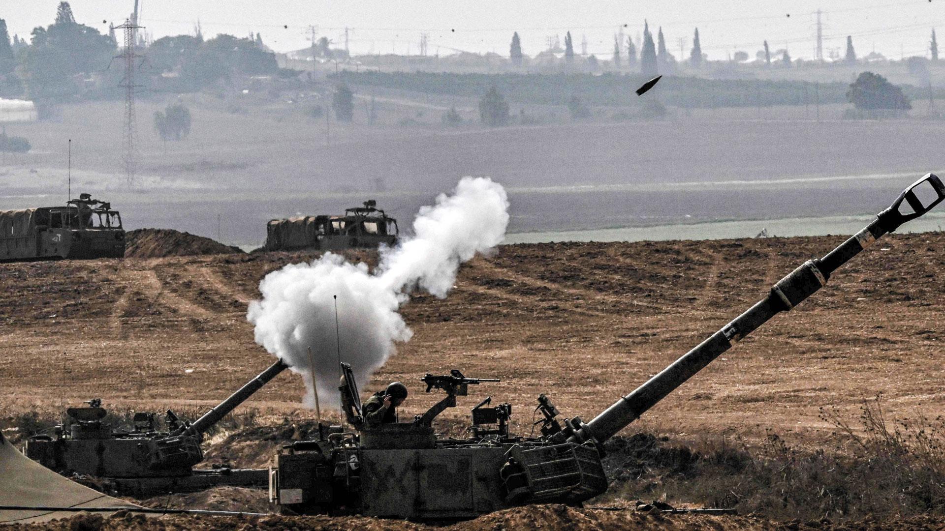 Tanques israelíes disparan sobre la ciudad de Gaza
