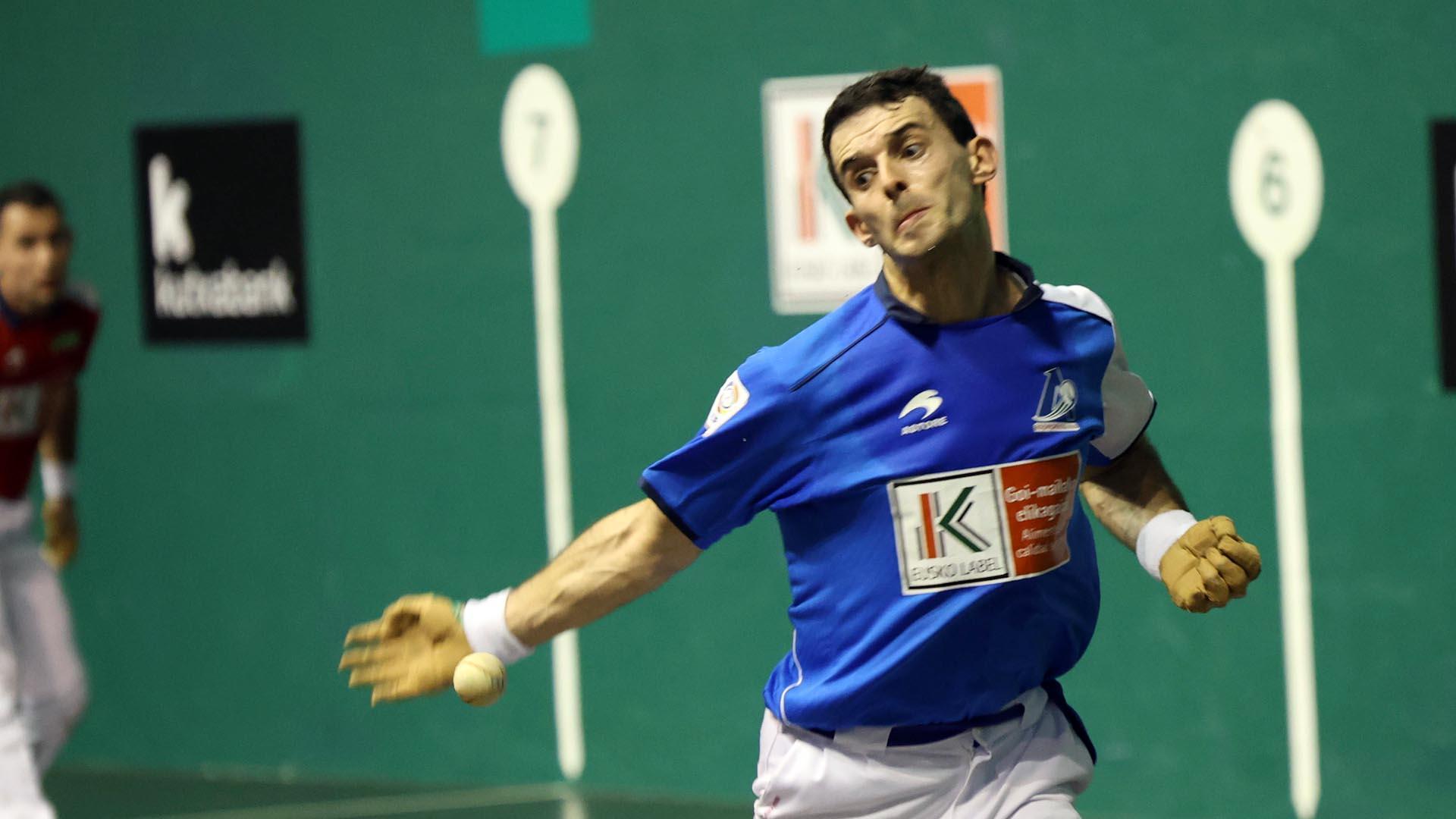 Fotos de la semifinal del Cuatro y Medio entre Altuna y Jaka.