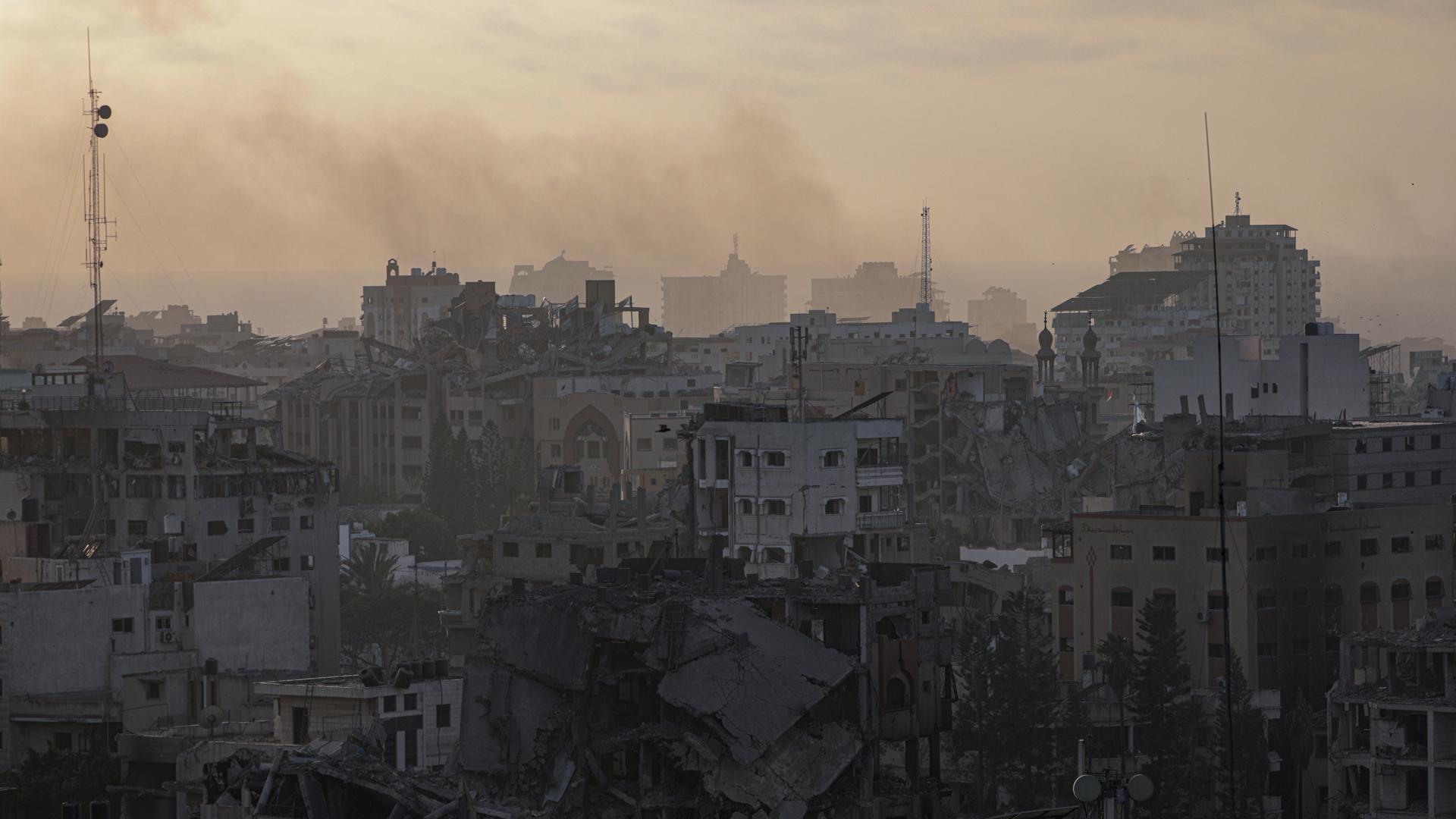 Edificios destruidos por los bombardeos en el norte de la Franja de Gaza