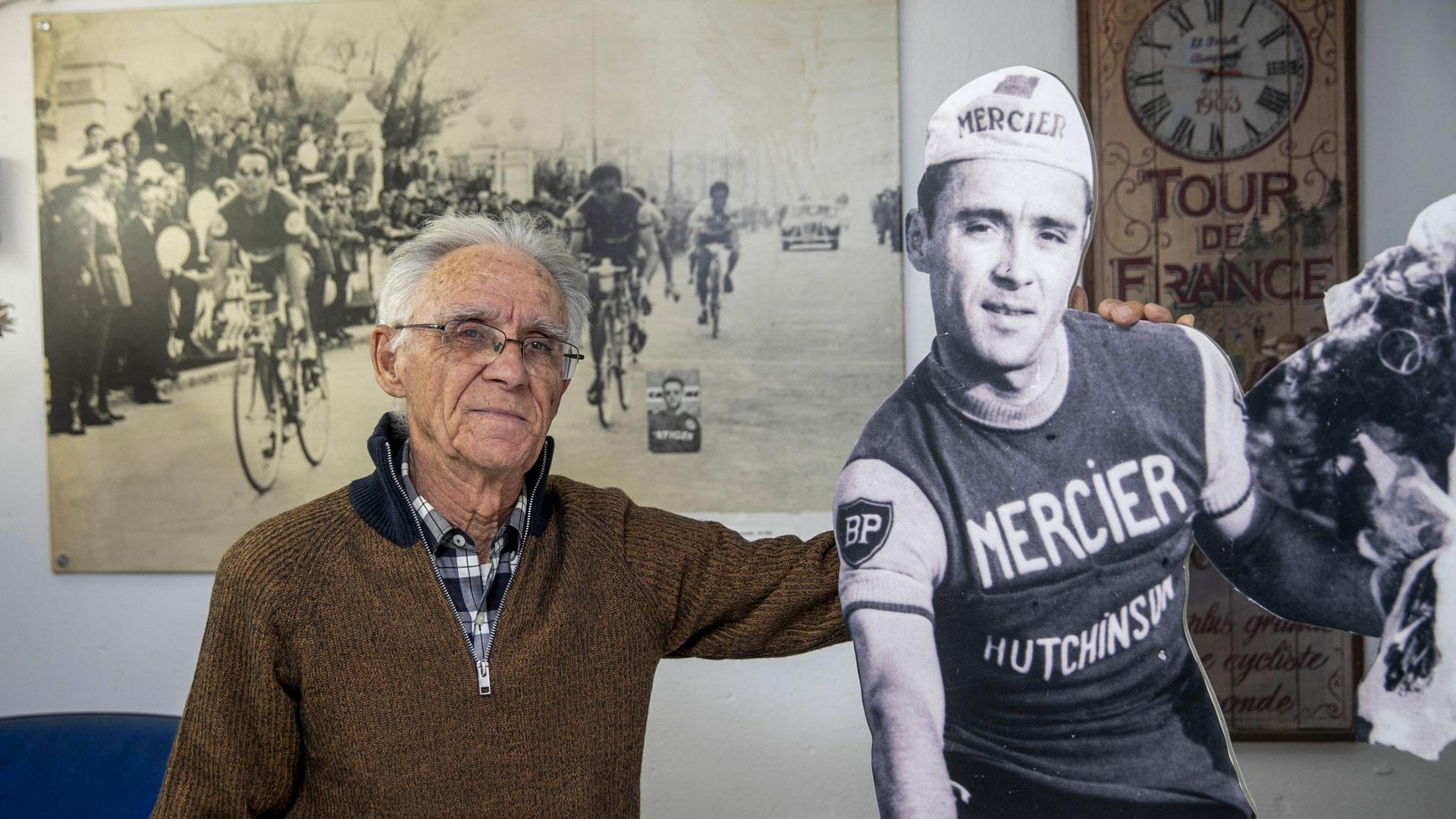 A sus 90 años, Adolfo Bello Estella lleva 75 años montando en bicicleta y a cualquier actividad vinculada al mundo del pedal