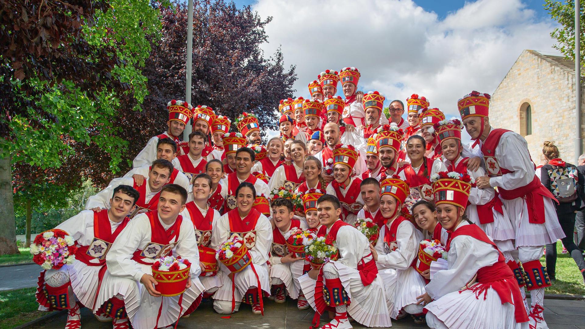 Duguna Iruñeko Dantzariak,