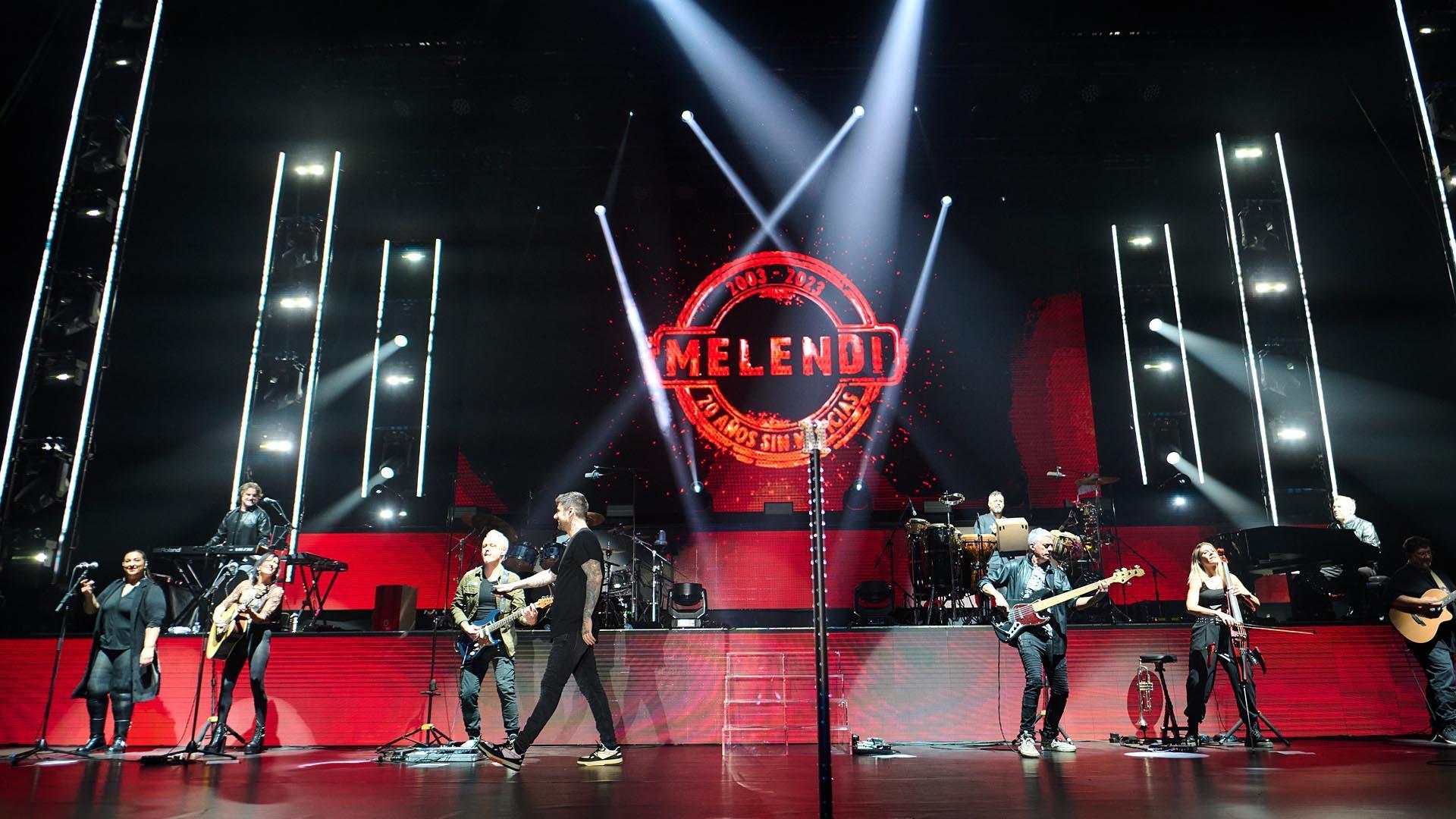Fotos del concierto de Melendi en el Navarra Arena. /