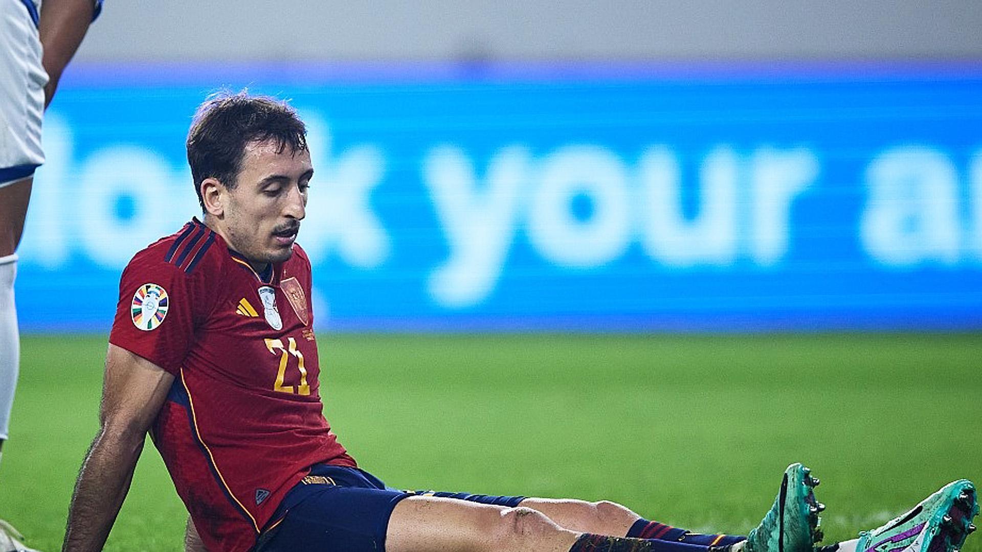 Mikel Oyarzabal, cariacontecido tras sufrir el pinchazo en el choque de España contra Chipre

RFEF

16/11/2023